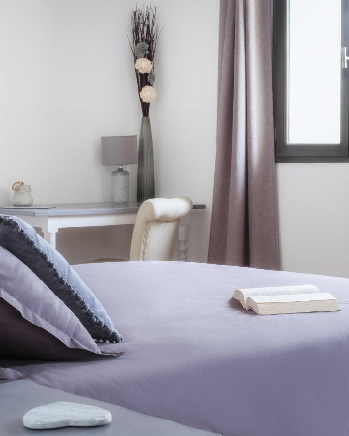 L'Ostal - Bed & Breakfast - Chambres Et Suites De 25 A 40M2 - Spa Saint-Hilaire-d'Ozilhan Exterior photo